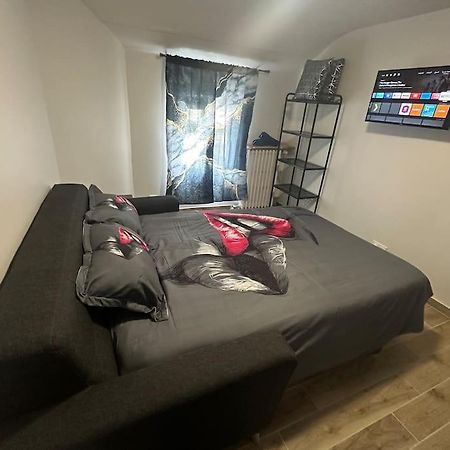 Charmante Studio Ligne 13 Tram 5 Saint Denis 피에르피트 쉬르 센 외부 사진
